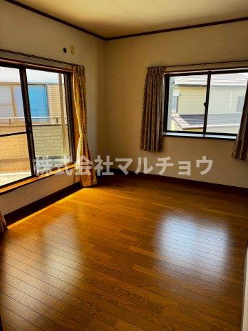 文里戸建ての洋室|ゆったりした洋室です