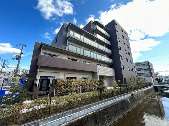 プレサンスロジェ甲子園口ルミエ
