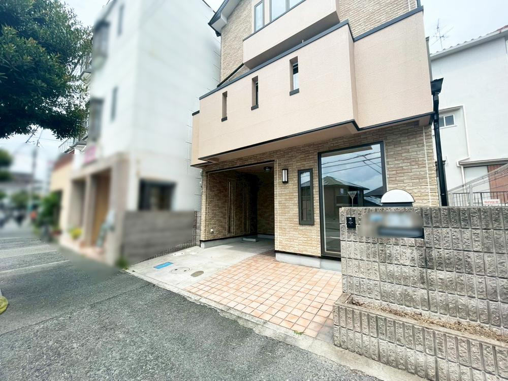 豊中市上野東3丁目　中古戸建の前面道路含む現地写真|前面道路含む現地写真です