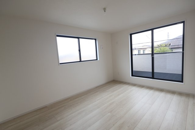 《仲介手数料無料》上尾市本町２丁目8-21新築一戸建てケイアイグレイスの洋室|2階 9.5帖