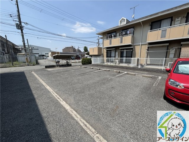 ルミエール二見の駐車場