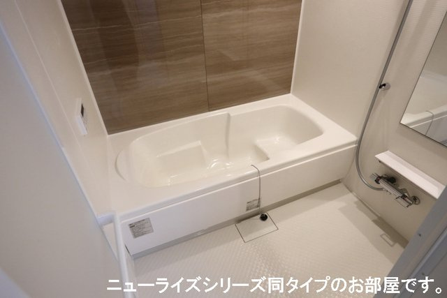 ヴェルデ　スリールⅡの浴室