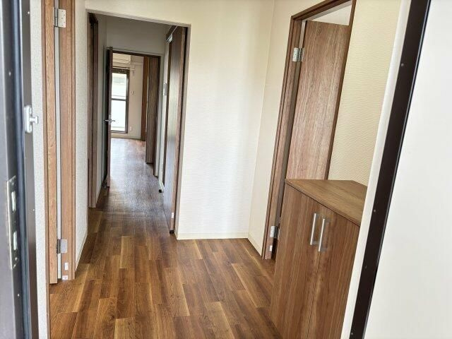 ルミナス藤の玄関