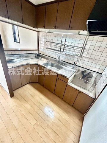 新大阪ファミール西館のキッチン