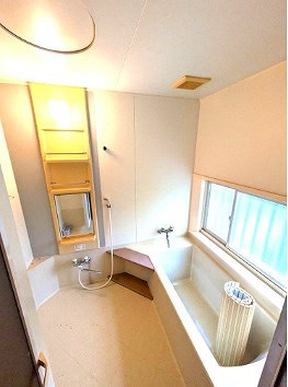 ■□米子市岡成中古戸建□■の浴室|浴室となります。
綺麗に使用されております。