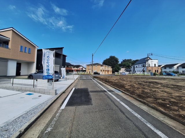 GRAFARE 高崎市下中居町2期 新築 3号棟の前面道路含む現地写真|現地撮影