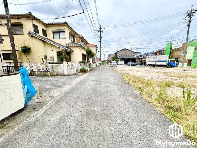 守山区中志段味　1期の前面道路含む現地写真