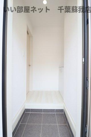 ナリトモ赤井Ａの玄関|玄関です