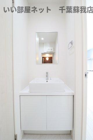 ナリトモ赤井Ａの洗面所|朝の準備に活躍する、洗髪洗面化粧台！