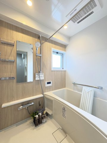 中銀松戸マンシオンの浴室|ドキドキの新生活も、安心してスタート。ぴったりの住まいを見つけませんか？クランディアが一緒に住まい選びをサポートします‼　まずは、お気軽にお問合せください　＃クランディア