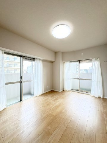 中銀松戸マンシオンの寝室|ドキドキの新生活も、安心してスタート。ぴったりの住まいを見つけませんか？クランディアが一緒に住まい選びをサポートします‼　まずは、お気軽にお問合せください　＃クランディア