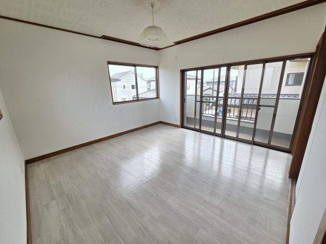 太田市新道町1期　中古住宅の洋室