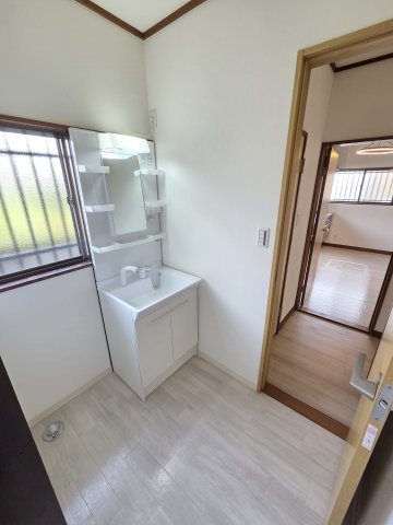 太田市新道町1期　中古住宅の洗面所