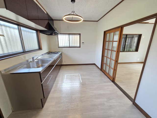 太田市新道町1期　中古住宅のキッチン