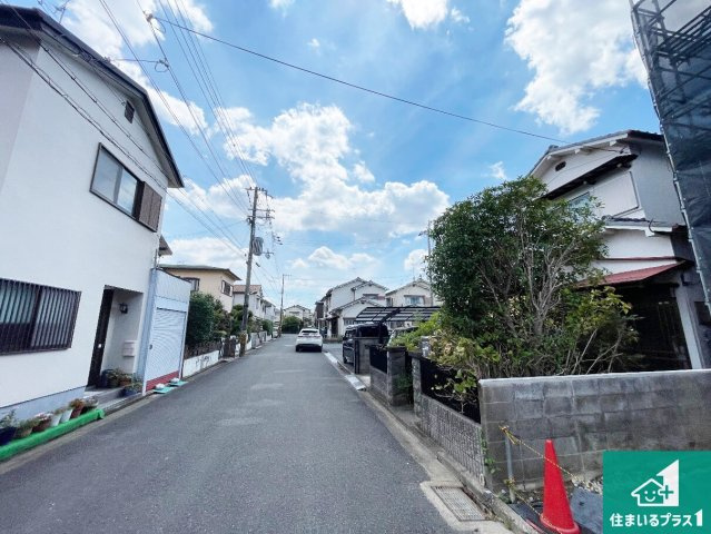 木津川市木津南後背　第6期　新築一戸建ての前面道路含む現地写真|現在建築中！落ち着いた街並みで新生活を始めることが出来そう！周辺の物件も併せてご紹介させて頂きます！