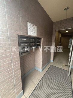 【エントランス】 | 落ち着いたエントランスです