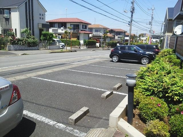 グランメールの駐車場