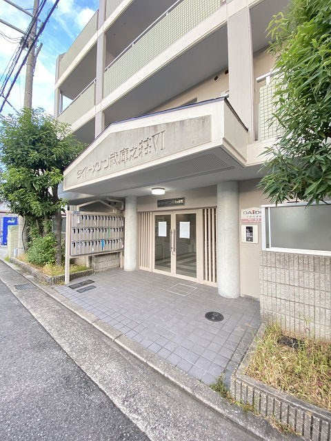 ダイドーメゾン武庫之荘Ⅵのエントランス