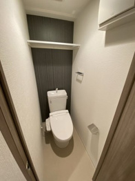 温水洗浄便座付きのトイレです♪