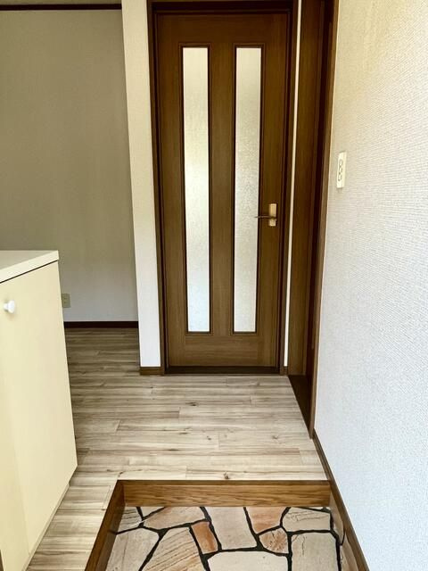 カーサフローラ津田沼の玄関