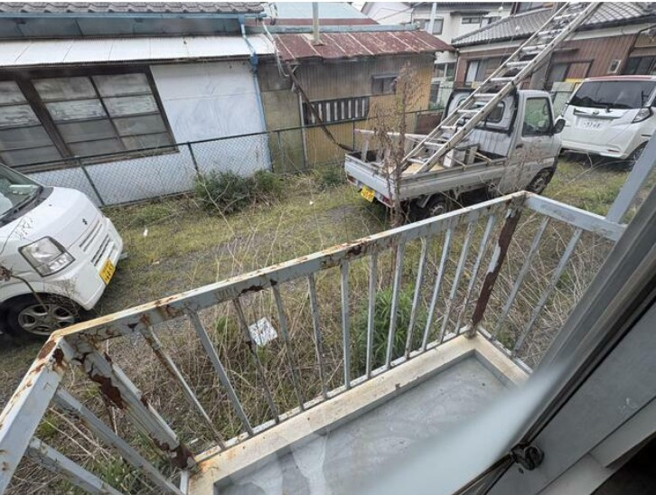 戸塚アパートのバルコニー