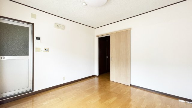メルシーハイツの居間・リビング
