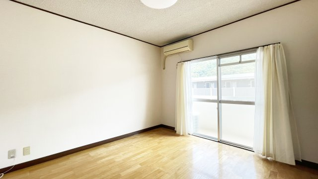 メルシーハイツの居間・リビング