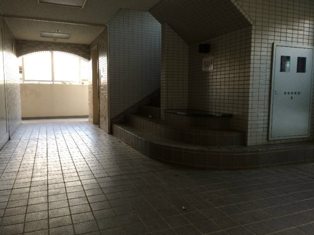 ヴェルドミールゆりのき台のロビー