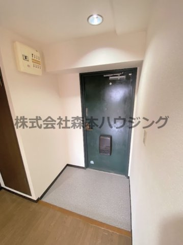 【玄関】 | 　ソフィアコート | 落ち着いた玄関です