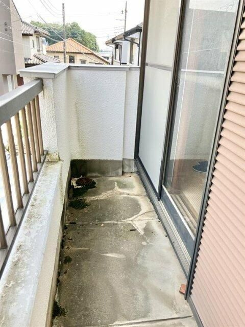野々下戸建のバルコニー|開放的で明るい空間を演出してくれるバルコニーです