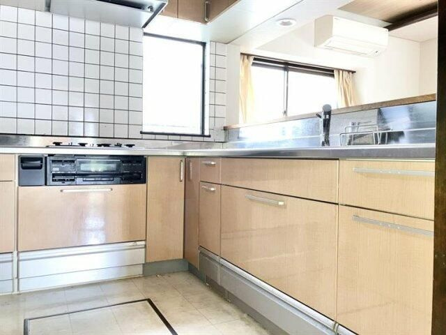 野々下戸建のキッチン|使いやすいキッチンです