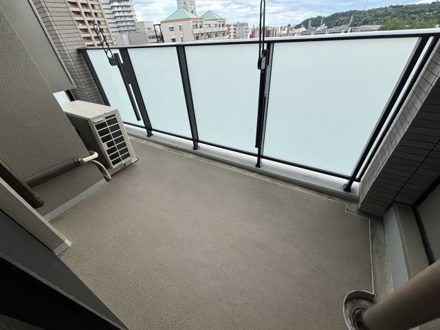 シーズンフラッツ青葉通一番町のバルコニー