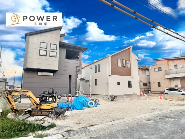名古屋市緑区藤塚１丁目　全２棟の外観|落ち着いた色合いと上品な質感の外観は、家族の成長とともに永く愛せるデザインを実現しています。