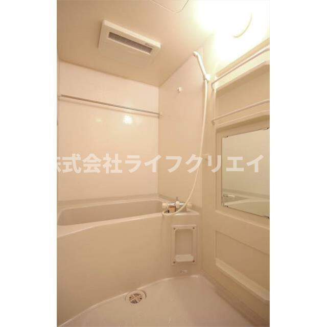 エストデュポンの浴室