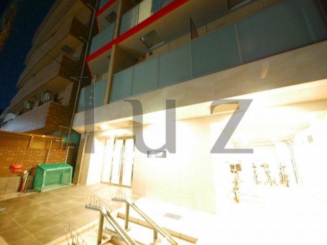 リライア横濱鶴見のエントランス