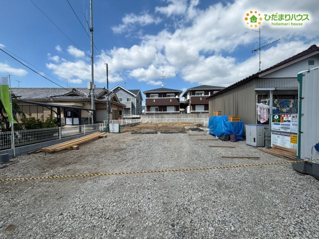 羽生市藤井上組　新築一戸建て　リーブルガーデンズ　01の駐車場