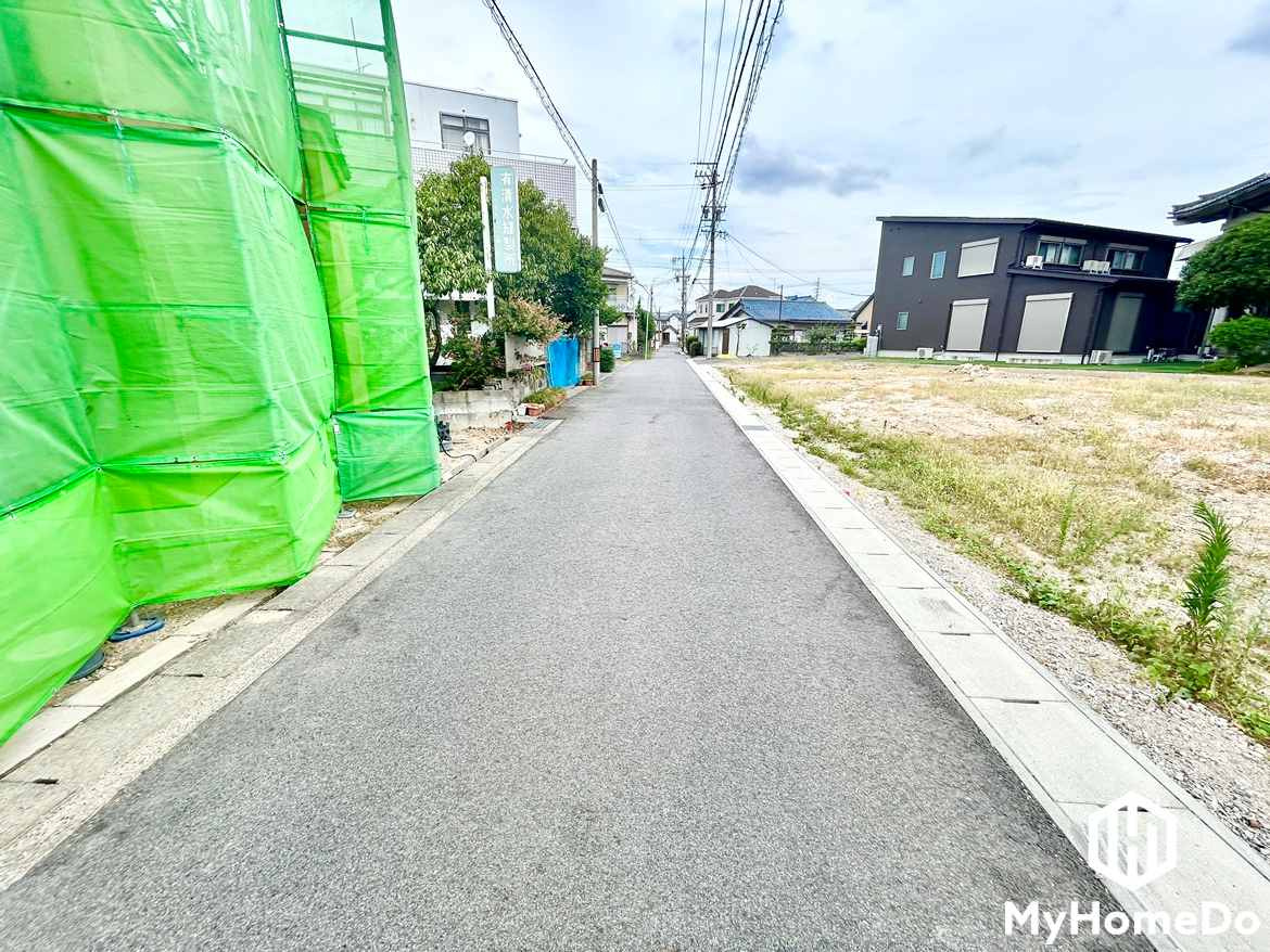 守山区中志段味　1期の前面道路含む現地写真