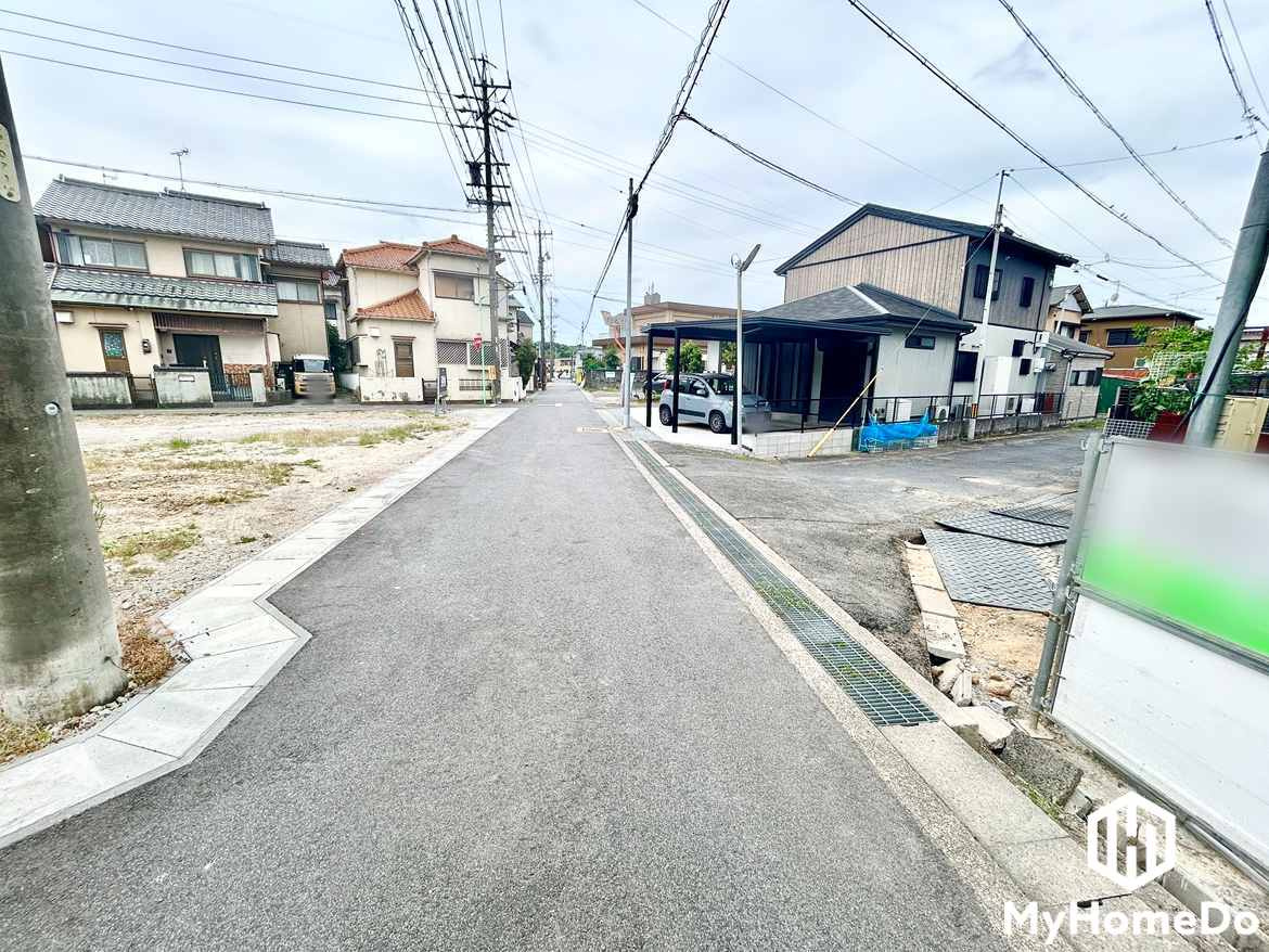守山区中志段味　1期の前面道路含む現地写真