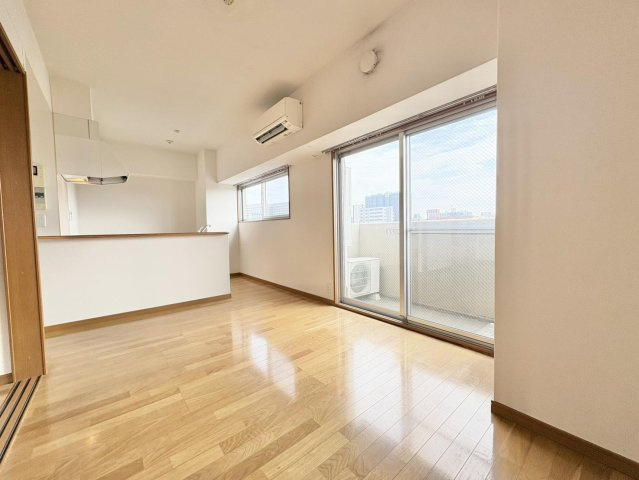 フォーエス紺屋今町の居間・リビング