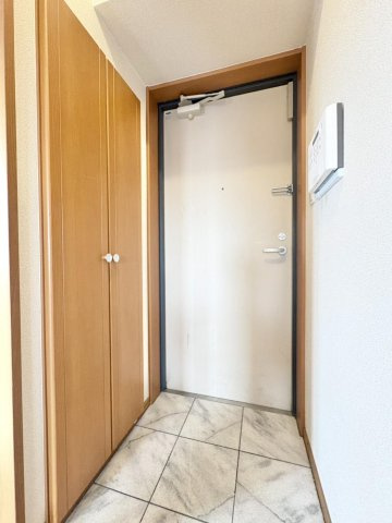 フォーエス紺屋今町の玄関