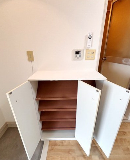 光徳マンションの玄関