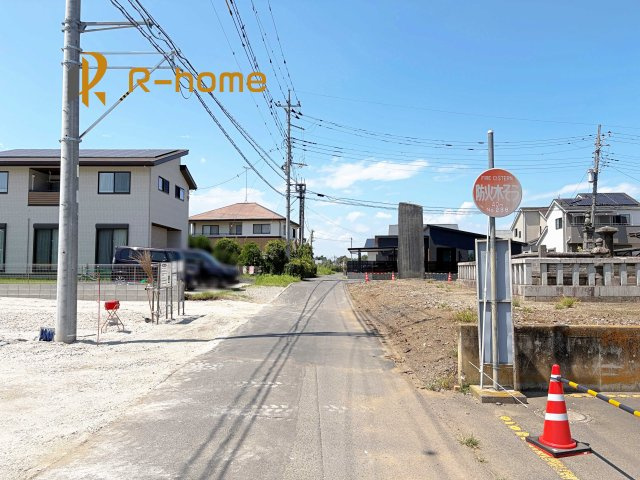 結城市結城第46　新築戸建て　3号棟の前面道路含む現地写真|周辺環境も併せて案内致します♪
閑静な住宅地で笑顔あふれる新生活！
ぜひ現地へお越しください♪