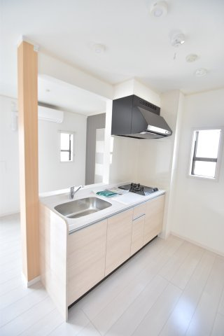 大阪市城東区鴫野東３丁目のアパートのキッチン