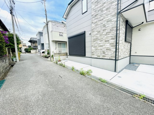 船橋市習志野台８丁目１８期の前面道路含む現地写真