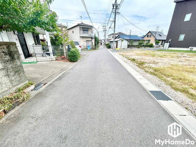 守山区中志段味　1期の前面道路含む現地写真