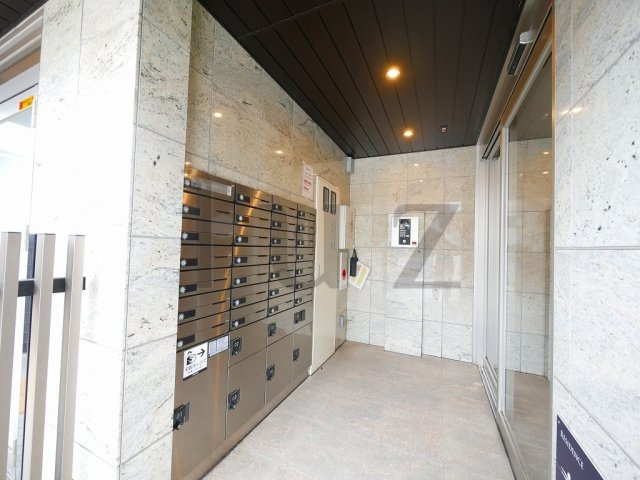 KDXレジデンス天王町のエントランス