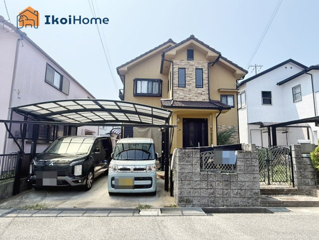 神戸市西区玉津町高津橋　中古戸建のエントランス|●資料・カタログのご請求無料●スーパーやコンビニ、飲食店、病院など徒歩圏内の施設も多々あります。