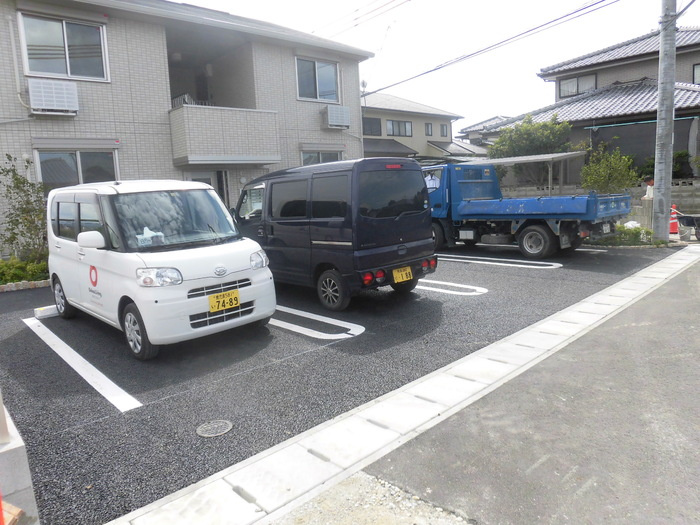 カーサレガシーＫの駐車場