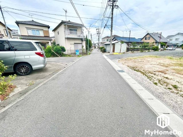守山区中志段味　1期の前面道路含む現地写真