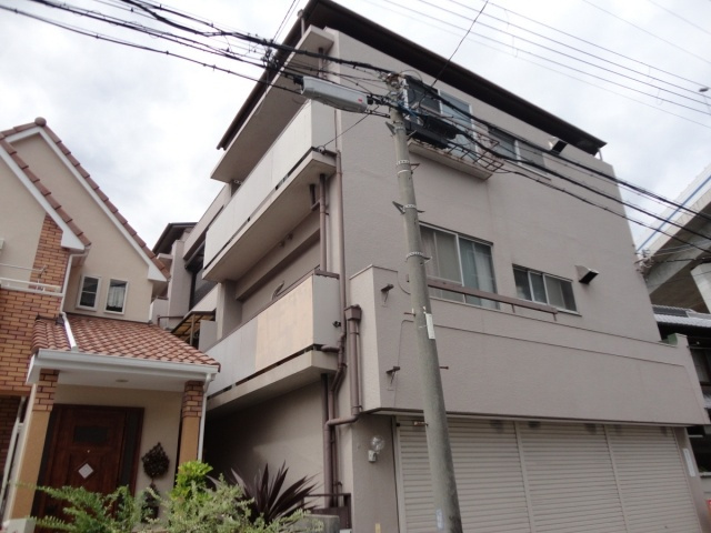 名谷マンションの外観